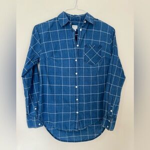 3/$15 a new day Blue and White Plaid Button-Down Shirt